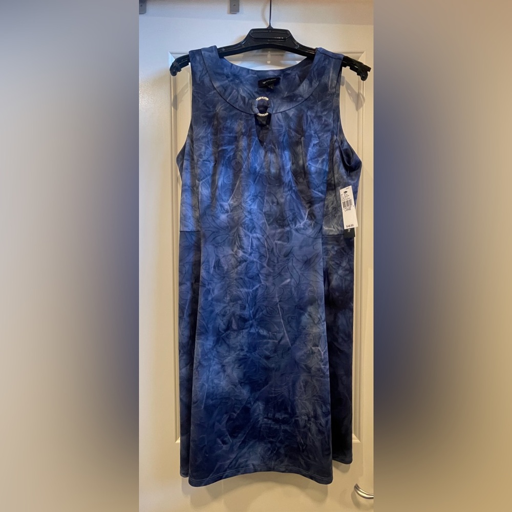Blue Dress -easy and well tailored with embroider detail